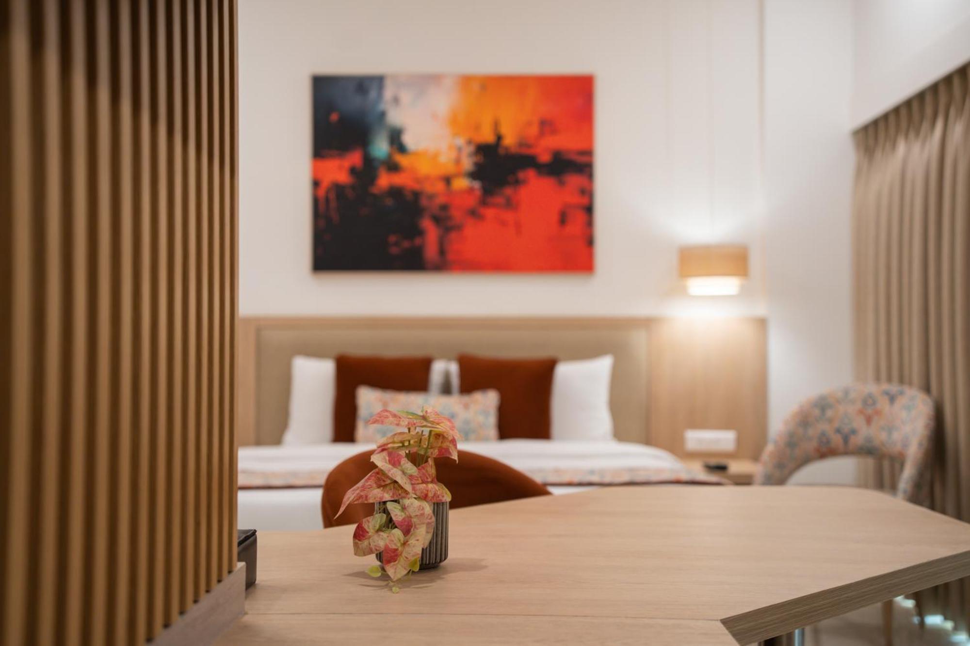 Ar Suites Klj Square Gurgáon Exteriér fotografie