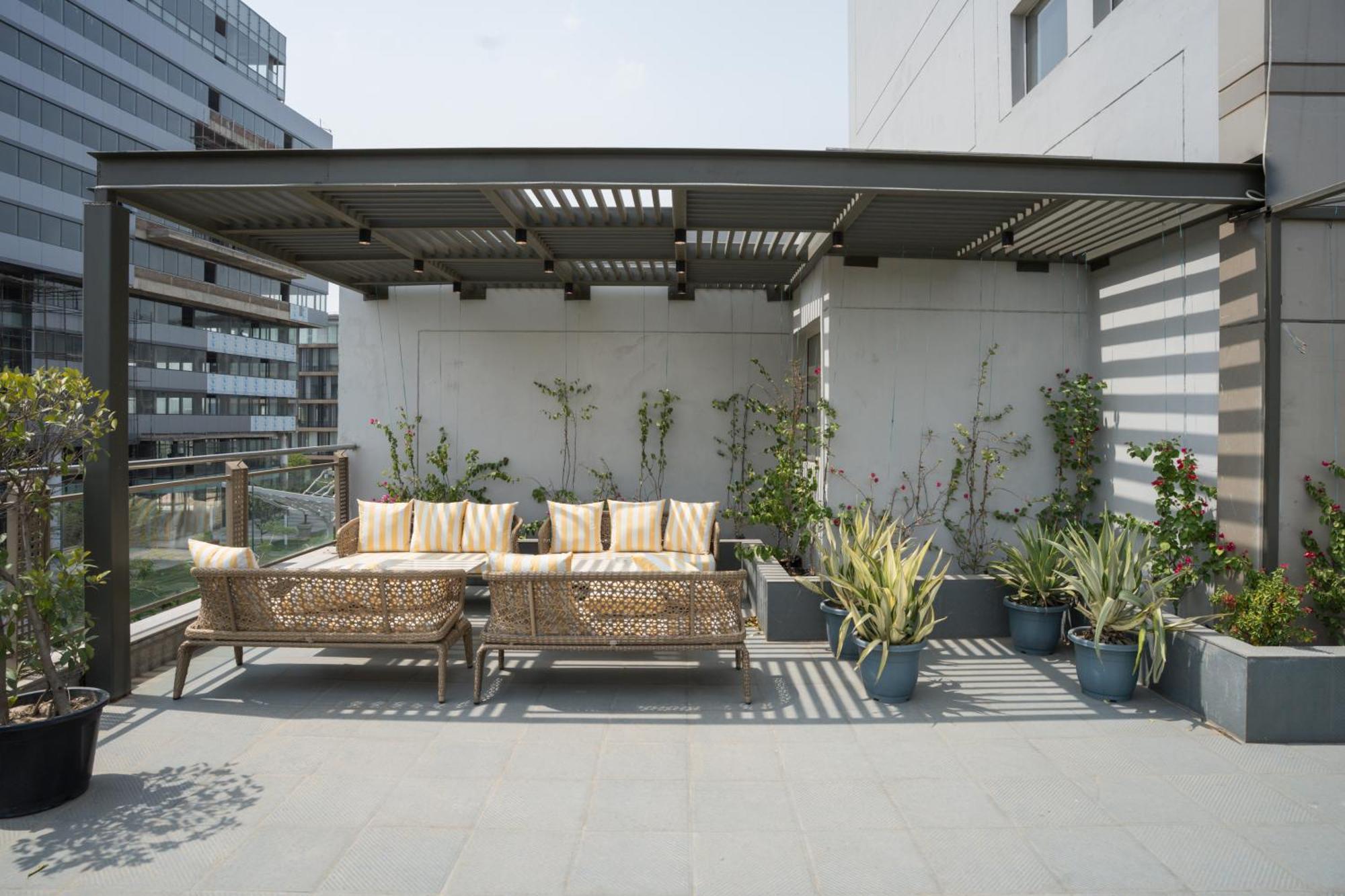 Ar Suites Klj Square Gurgáon Exteriér fotografie